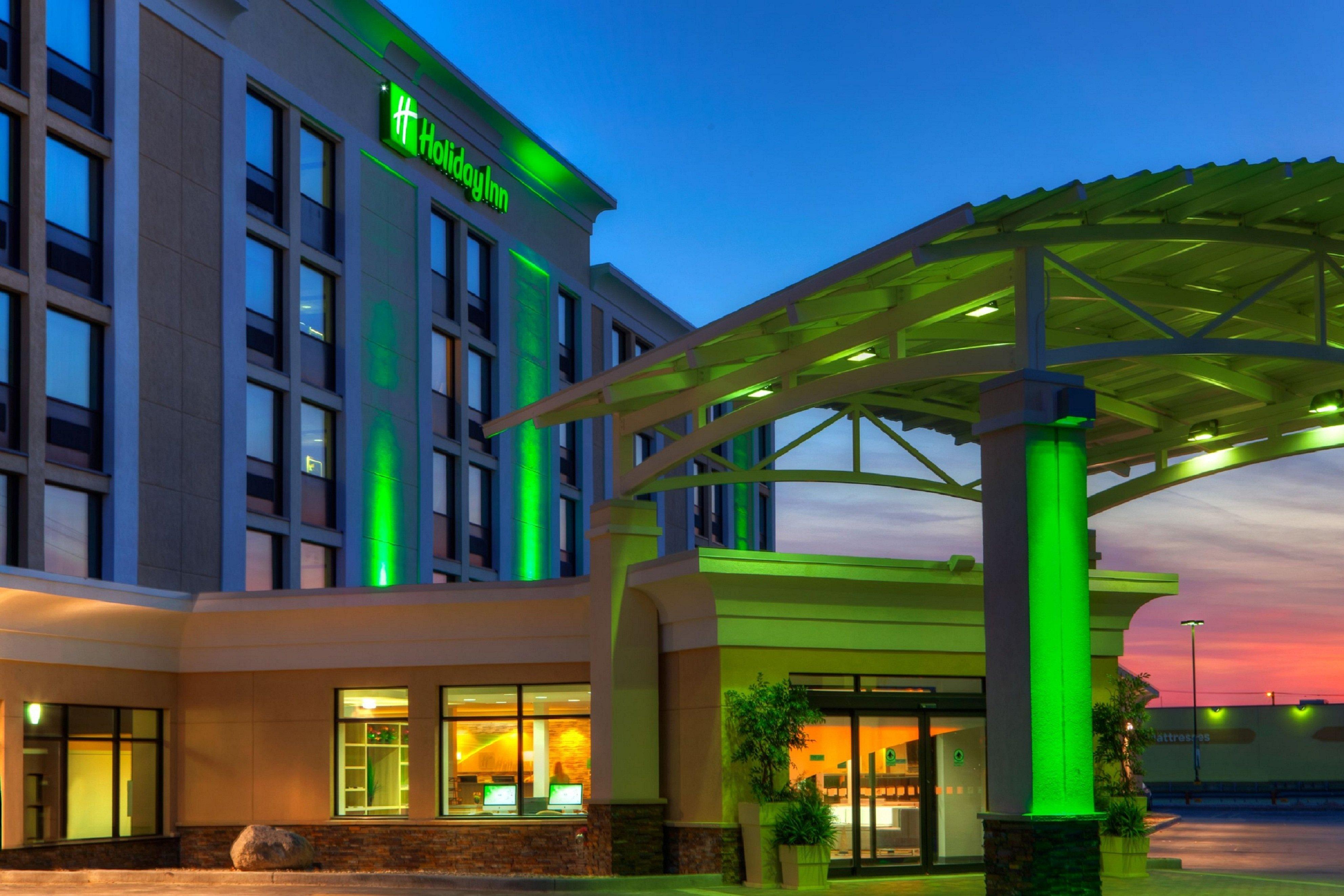 Holiday Inn Express Winnipeg Airport - Polo Park, An Ihg Hotel Экстерьер фото