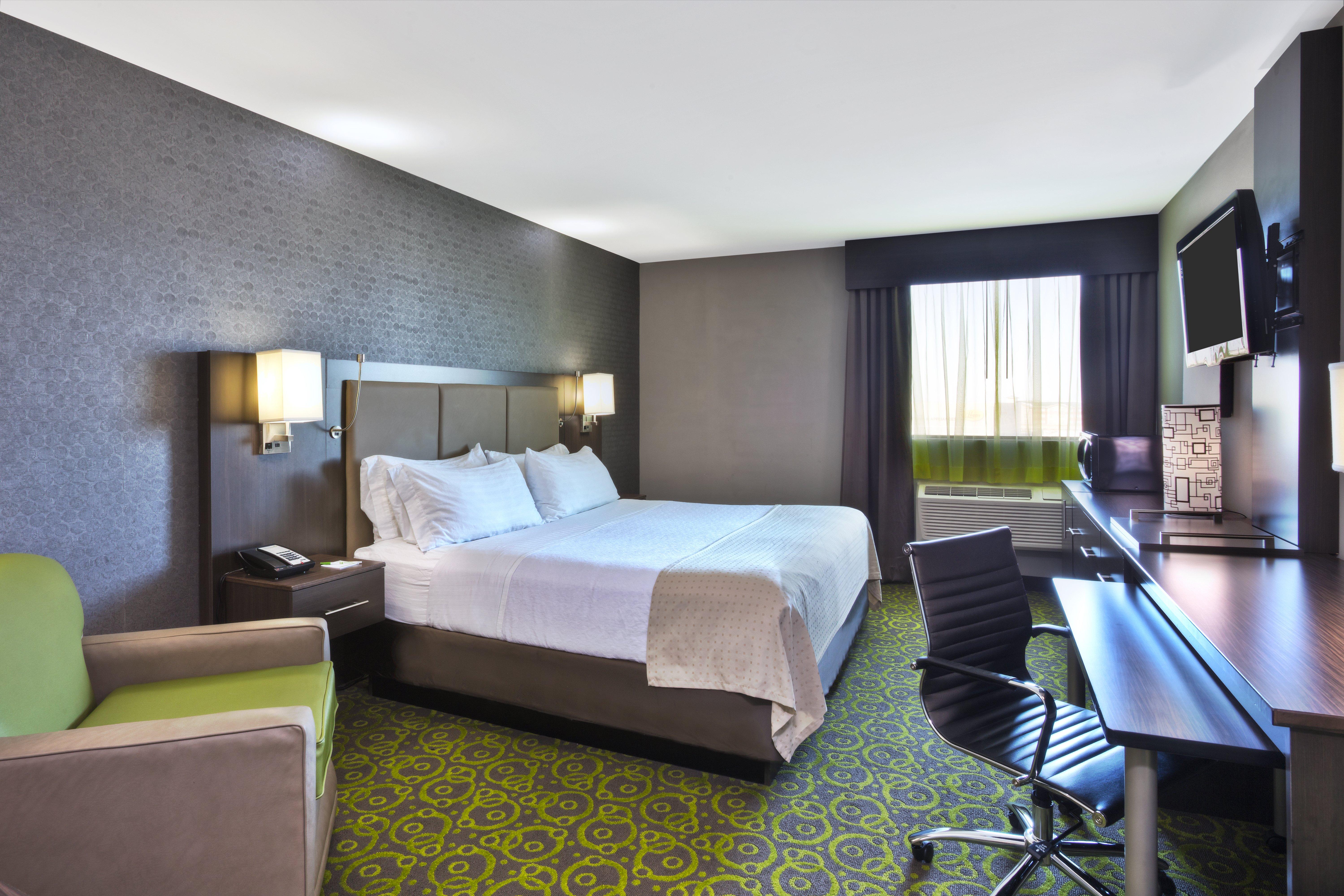 Holiday Inn Express Winnipeg Airport - Polo Park, An Ihg Hotel Экстерьер фото